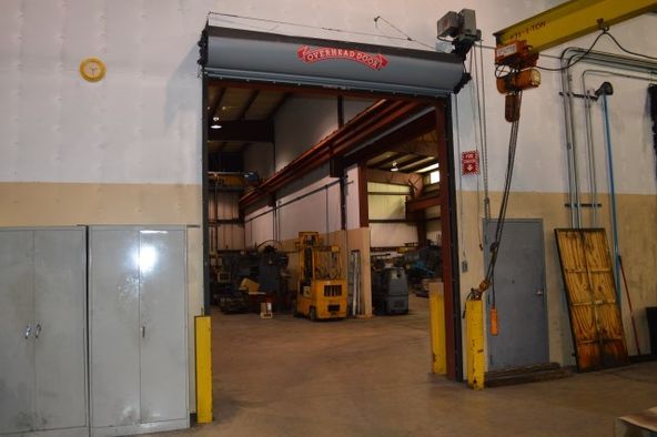 Crane Industrial Building plus Extra build-able Lot: 2219 North Central Avenue, Rockford, IL 61101